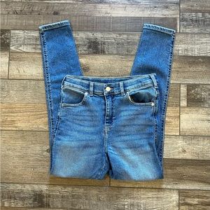 High waisted skinny jeans